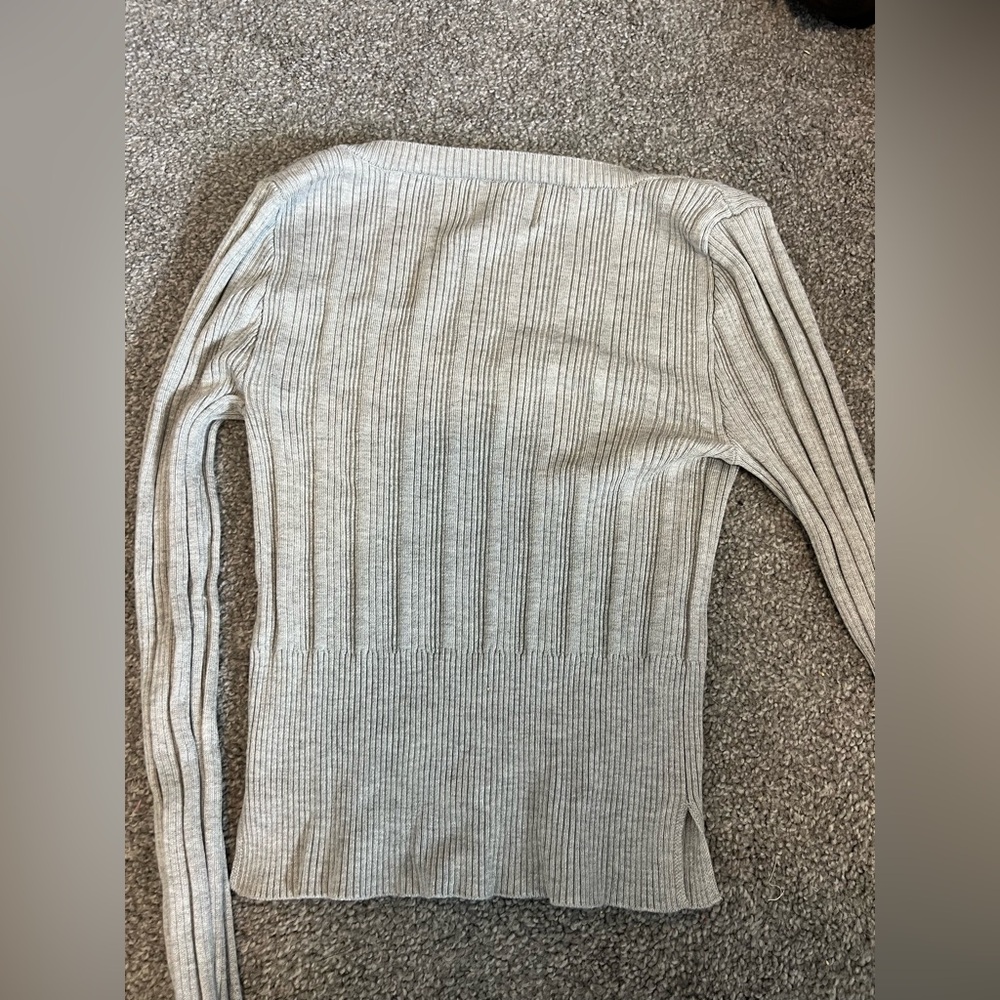 Gray women’s matching set - Picture 4 of 7
